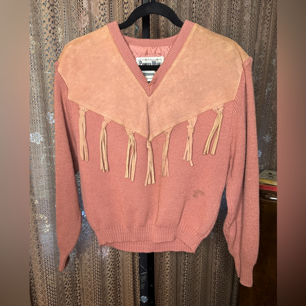 VTG Pioneer Wear Women's V-Neck Sweater Tassels